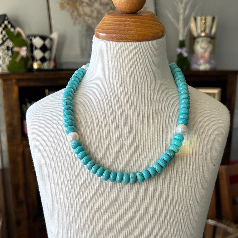 Mayamar luxuriousTurquoise and White freshwater Pearl Beaded‎ Necklace